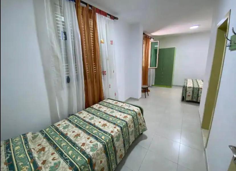 Hotel Qerana's Rooms: Corner Of Nature Golem (Tirana)